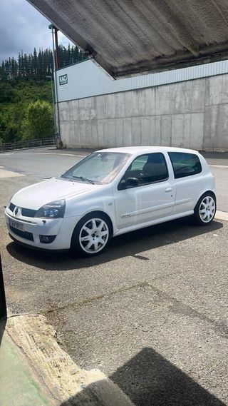 Renault Clio 2001