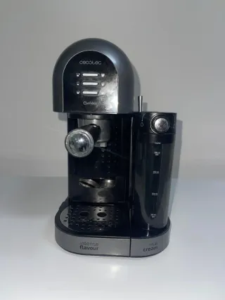 Cafeteira Cecotec Power Instant-ccino