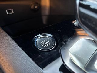 Peugeot 3008 225 e-EAT8 Allure Pack