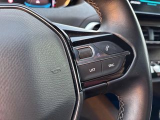 Peugeot 3008 225 e-EAT8 Allure Pack