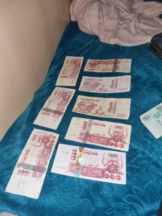 8 Banconote Algerine da 1000