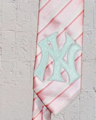 Corbata Rework Yankees Rosa y Roja