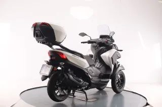 YAMAHA TRICITY 300 2025