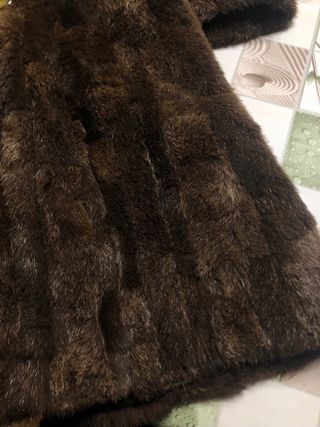 Abrigo de pelo natural Nuevo (Tara) No negociable