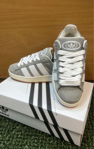 Zapatillas  Grises y Blancas