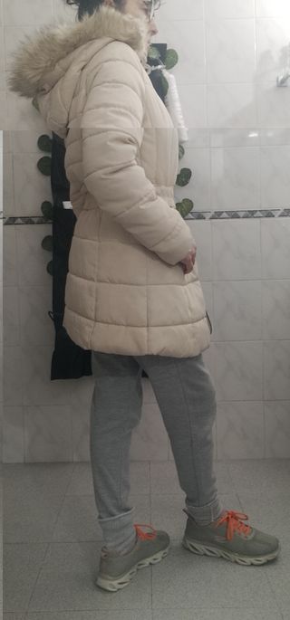 Anorak beige mujer con cinturón