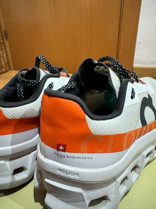 Zapatilla On Running Naranja/Blanco