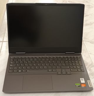 Portátil Gaming Lenovo LOQ RTX 4060 Ryzen 7