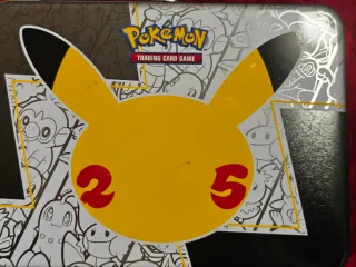 Maletín Pokémon Celebrations 25 Aniversario