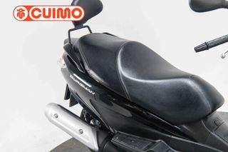 SUZUKI BURGMAN 200