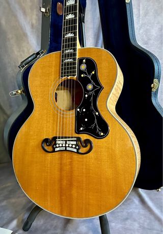 Gibson SJ-200 Standard 2001 electroacústica