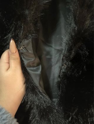 Chaqueta de pelo negra