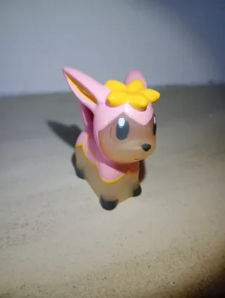 Pokémon finger puppet / toy / figure Deerling pink