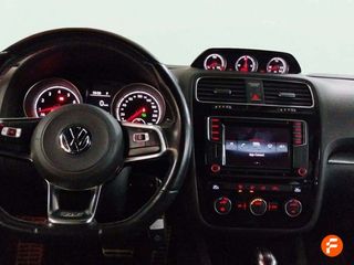 Volkswagen Scirocco R-Line 2.0 TSI 180CV DSG BMT