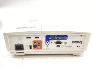 mini proyector benq mh741
