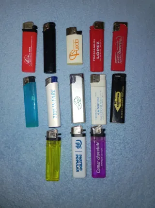 Lote de 11 mecheros variados