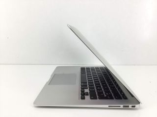 portatil apple apple macbook air core i5 1.8 13 (2017) (a1466)