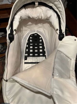 Carro Junama Blanco y Dorado