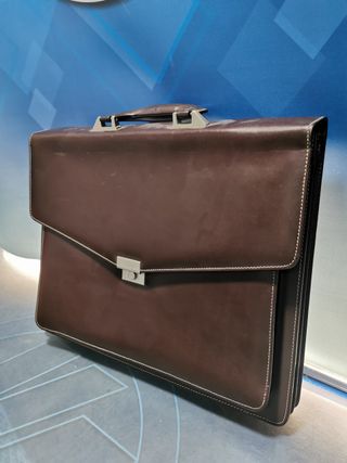 maletín marrón, polipiel   41x33x7 cm