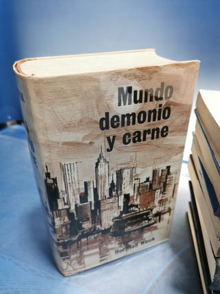 9 LIBROS, NOVELAS, NUEVOS DOSES, DON DE LENGUAS, LOS CURAS COMUNISTAS, CALLE KATALIN y mas
