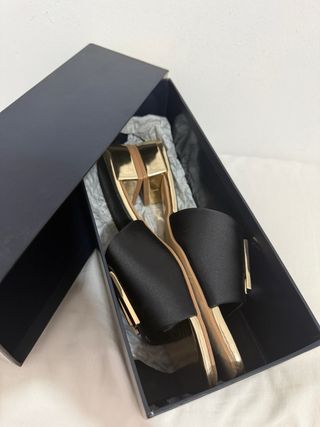 Sandalias Lola Casademunt M Negro y Dorado