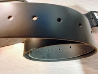 Cinturón de piel negro para hombre