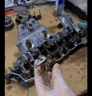 Juego de muelles sujeta balancines Bmw 318ci 143cv