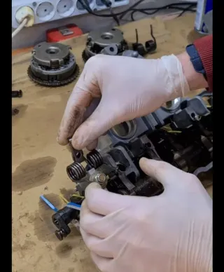 Juego de muelles sujeta balancines Bmw 318ci 143cv