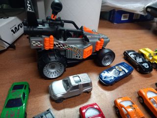 Lote coches escala 1/64 con defectos