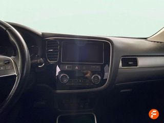 Mitsubishi Outlander 200 MPI Motion CVT 2WD 5 Plazas