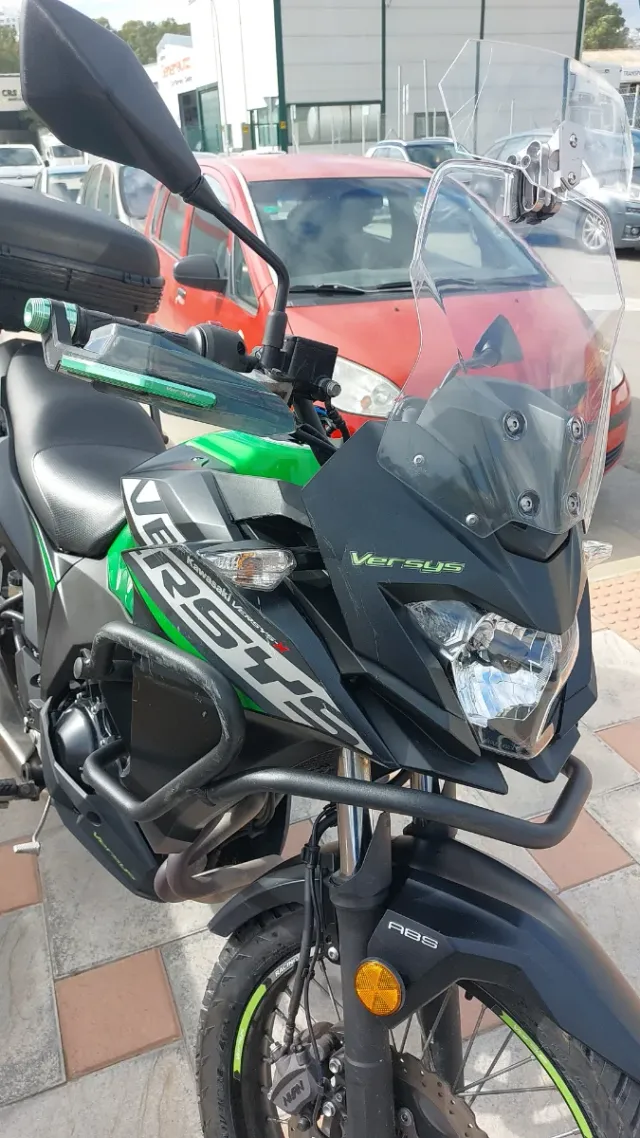 Kawasaki Versys 300 Trail Moto. A2