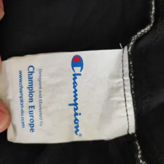 Camiseta Champion Negra