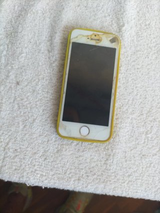 3 iPhones para piezas