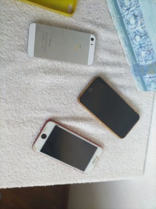 3 iPhones para piezas