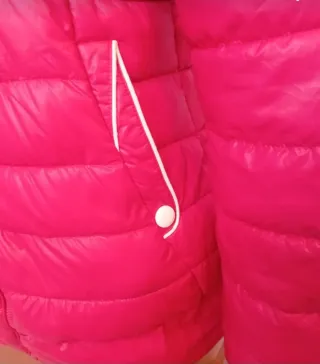 Jaqueta acolchoada vermelha com capuz XL pequeno