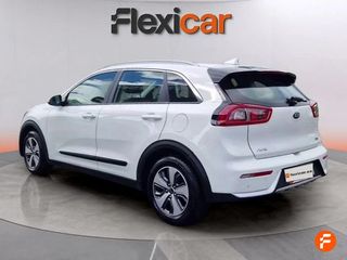 Kia Niro 1.6 GDi HEV 104kW (141CV) Concept