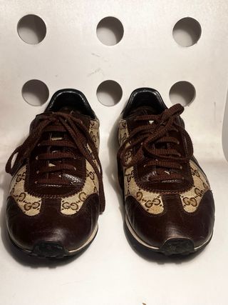 Gucci GG Logo Low Sneakers