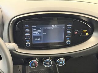 TOYOTA Aygo X 5 Puertas Play 70 Manual 5v