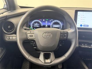 TOYOTA Toyota C-HR Advance Plus + Skyview®