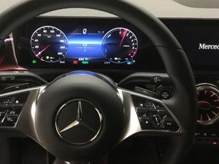 MERCEDES-BENZ Clase A 250 e Compacto con tecnología híbrida EQ