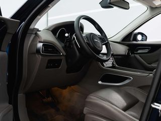 Jaguar F-Pace F-Pace 2.0 i4 Pure AWD