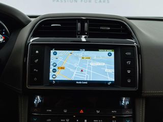 Jaguar F-Pace F-Pace 2.0 i4 Pure AWD