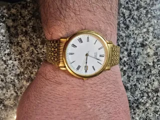 Relógio Citizen Dourado Clássico