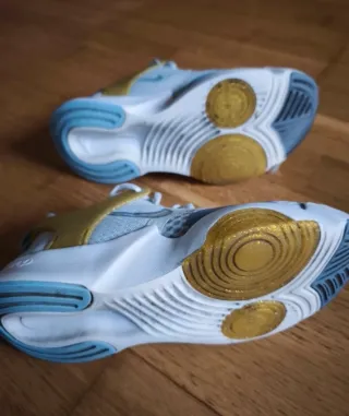 Nike Zapatillas Talla 38 Azul y Dorado