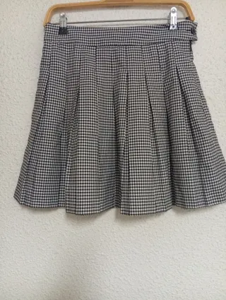 2 Faldas Estilo Cansas T L y S. Precio UNIDAD