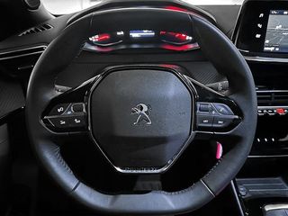 Peugeot 2008 1.2 100CV Allure