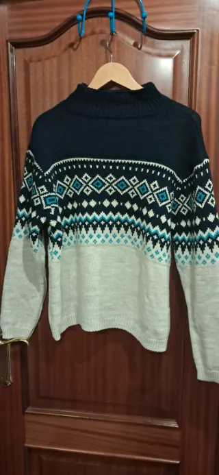 Jersey de punto mujer cuello alto estampado