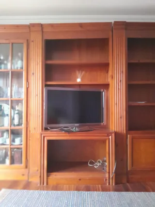 Mueble de salón de madera