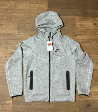Nike Tech Fleece Gris