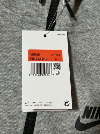 Nike Tech Fleece Gris